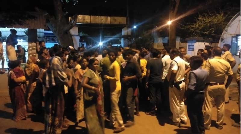দুই পাড়ার বিবাদকে কেন্দ্র করে ধুন্ধুমার দুর্গাপুরে, ফাঁড়ি লক্ষ্য করে বোমাবাজি