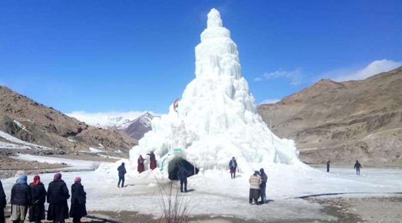 Tourists delight, India gets its first ice café in Ladakh
