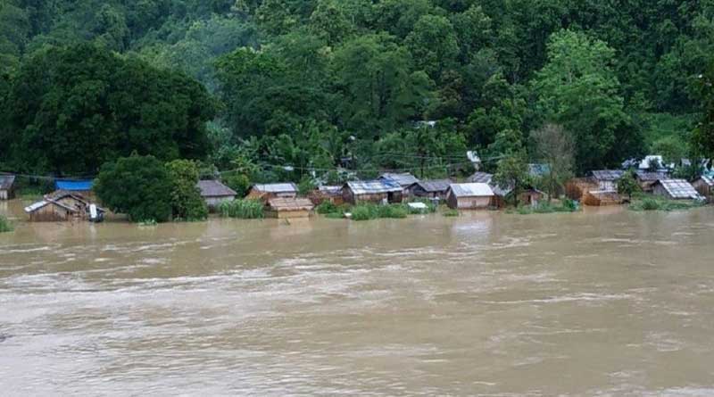 প্রবল বৃষ্টিতে বানভাসি অসম-সহ চার রাজ্য, ক্ষতিগ্রস্ত ৪৫ লক্ষ মানুষ