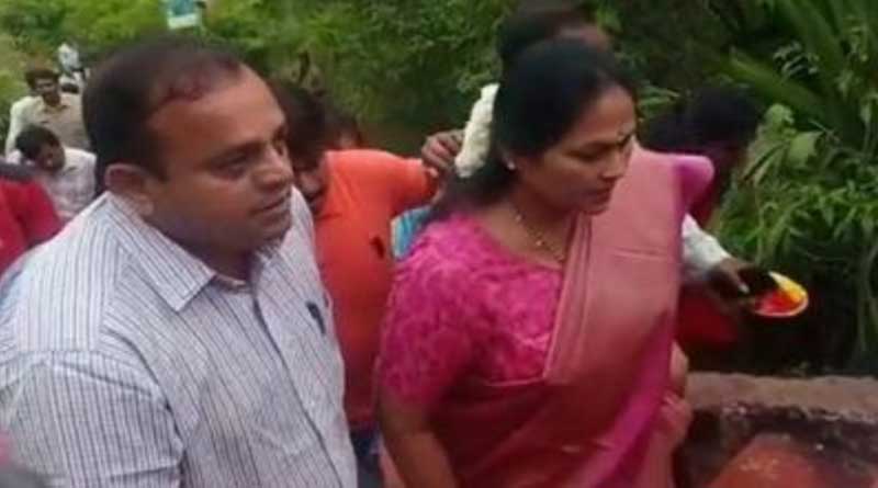 ইয়েদুরাপ্পা মুখ্যমন্ত্রী হোন, প্রার্থনা করে ১০০১ টি সিঁড়ি ভাঙলেন কর্ণাটকের বিজেপি সাংসদ