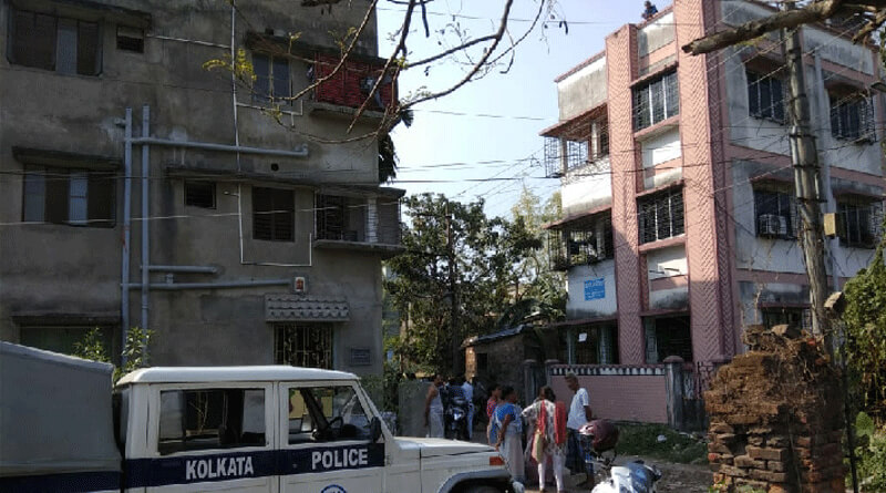 ছেলের পর এবার মা, বেহালার আবাসন থেকে উদ্ধার বৃদ্ধার পচাগলা দেহ