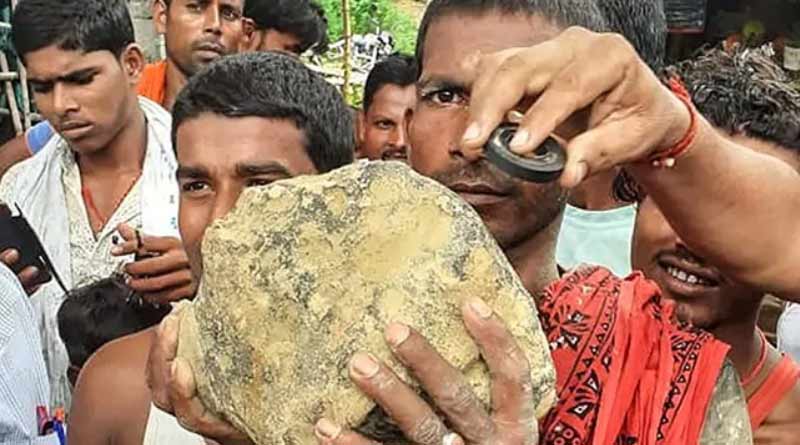 Farmers Shocked As Suspected Meteorite Crashes In Rice Field In Bihar