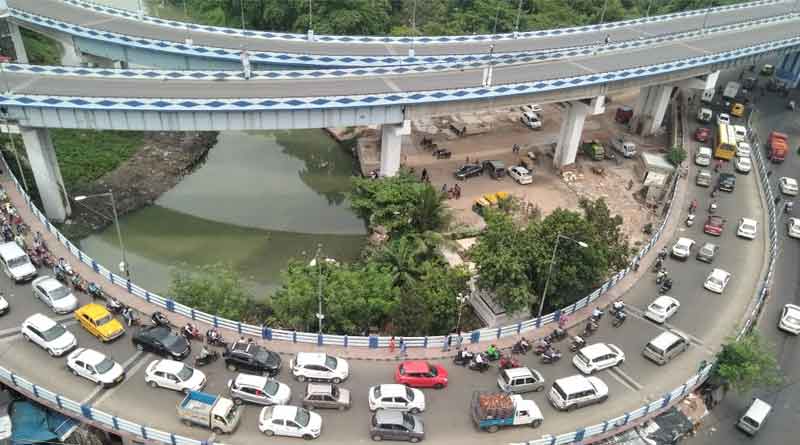 উল্টোডাঙা উড়ালপুল বন্ধ থাকায় বাড়ছে যানজট, জেনে নিন বিকল্প রাস্তাগুলি
