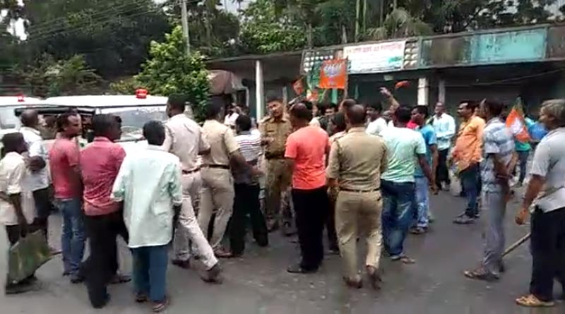 Durga Puja extortion in Nimta, Cops lathicharge mob