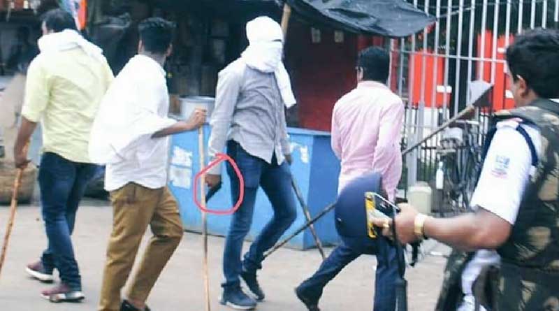 আসানসোলে দুষ্কৃতী তাণ্ডব নিয়ে সরব বাবুল, ‘বিজেপির বাঁদর’ বলে কটাক্ষ জিতেন্দ্রর