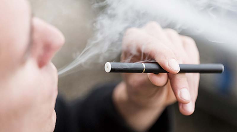 Govt set to ban e-cigarettes by calling them drugs