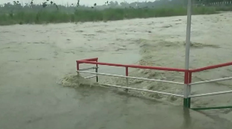 বিপদসীমা অতিক্রম করতে পারে গঙ্গার জলস্তর, ঋষিকেশে জারি সতর্কতা