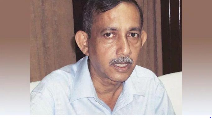 বেআইনি দোকান দেখে মেজাজ হারালেন গৌতম দেব, ব্যবসায়ী সমিতি-এসজেডিএকে ভর্ৎসনা