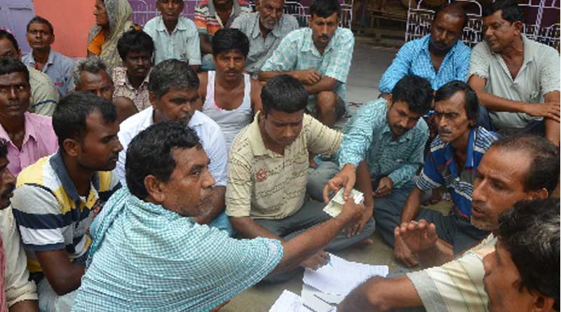 TMC leaders return cut money to the villagers in East Burdwan