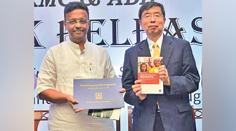 ২৪ ঘণ্টাই বাড়িতে বিশুদ্ধ পানীয় জল পাবেন কলকাতাবাসীরা, ঘোষণা মেয়রের