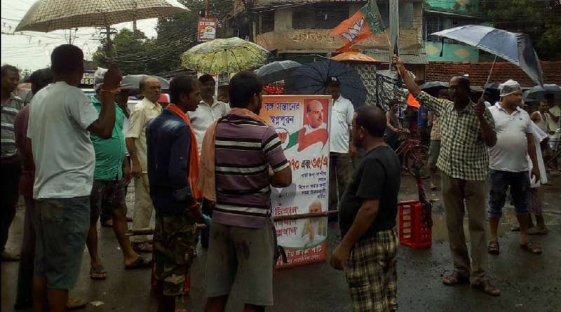 Protest hits Naihati following arrest of BJP councilor