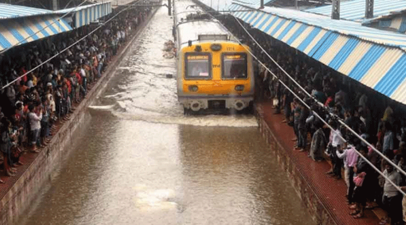 Several trains delayed after heavy rain in Bengal | Sangbad Pratidin
