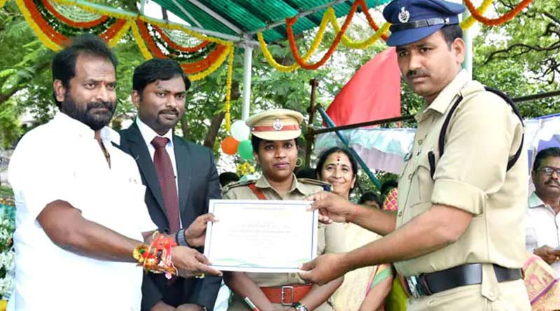 Cop rewarded 'best constable' arrested for taking bribe in Telengana