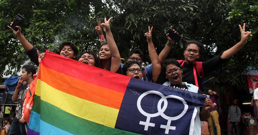 প্রাপ্তবয়স্ক সমকামী যুগলরা চাইলেই একসঙ্গে থাকতে পারেন, জানালেন যোগীর রাজ্যের জেলাশাসক