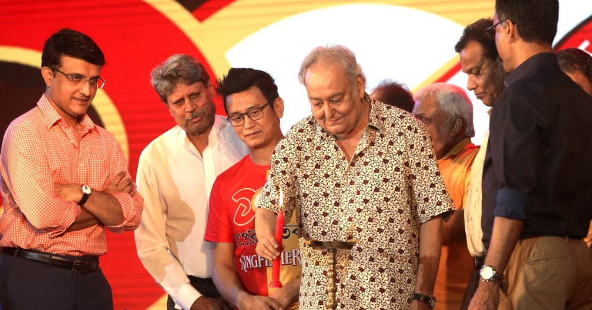 ইস্টবেঙ্গলের শতবর্ষ উদযাপনে চাঁদের হাট, লাল-হলুদে রঙিন নেতাজি ইন্ডোর