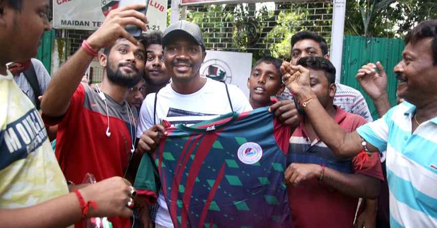 রবিবার মরশুমের প্রথম ডার্বি, উত্তাপ বাড়ছে শহরে