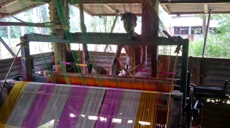 Handloom industry in top gear in Gangarampur before Dirga Puja