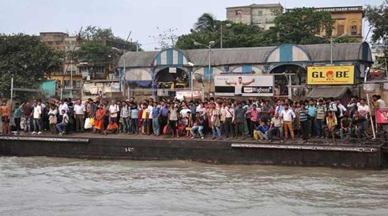 প্রবল বানে ভাঙল আহিরীটোলা জেটি ঘাট, জখম ২