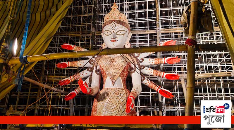 Durga Puja 2019: Avenue South Pallimangal theme is reflection