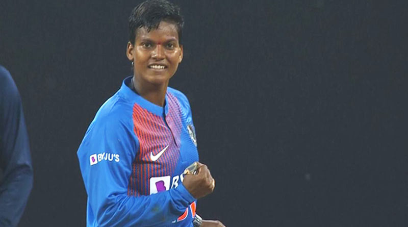 প্রোটিয়াদের বিরুদ্ধে টি-টোয়েন্টিতে অনন্য রেকর্ড ভারতীয় মহিলা অলরাউন্ডারের