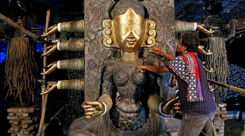 তীব্র দহনজ্বালা থেকে পৃথিবীকে মুক্তির পথ দেখাবে খিদিরপুরের ২৫ পল্লির পুজো