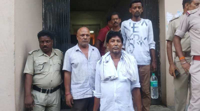 সোশ্যাল মিডিয়ায় পোস্টের মাধ্যমে মুসলিমদের ভাবাবেগে আঘাত, গ্রেপ্তার ৫