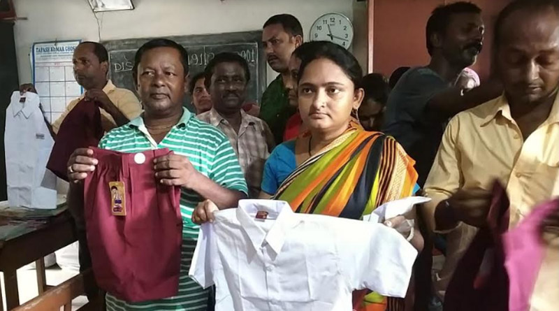 কাটমানি খেয়ে পড়ুয়াদের নিম্নমানের পোশাক দেওয়ার অভিযোগ, উত্তেজনা বনগাঁর স্কুলে
