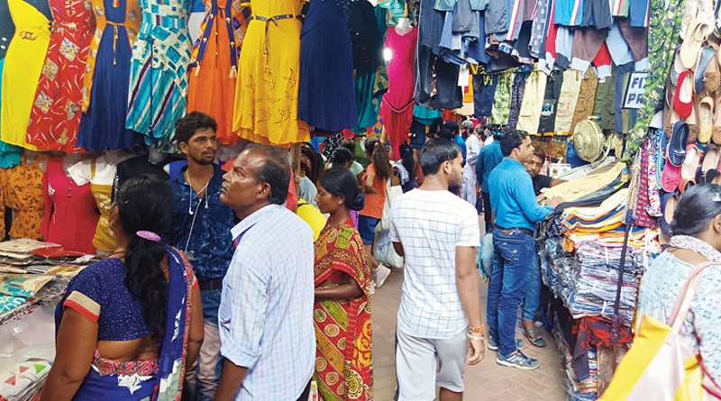 As sales plunged in Kolkata, traders left jolted this Durga Puja