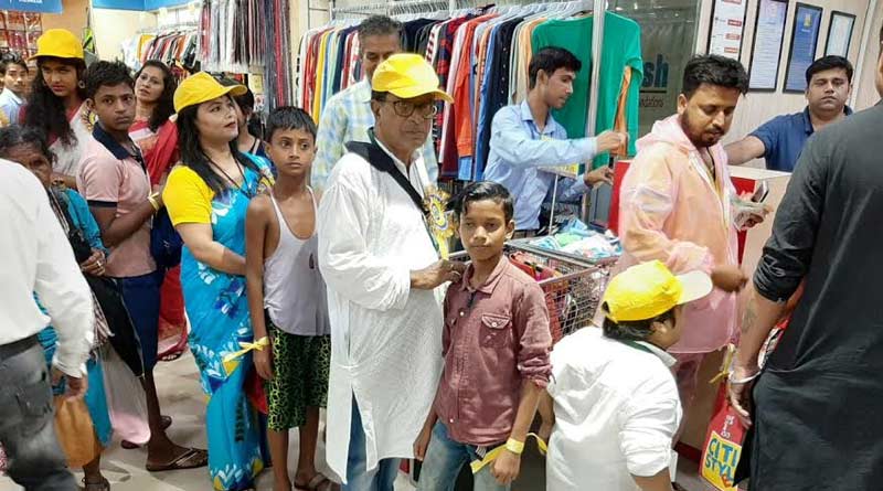 A NGO gift new dresses for street childern at Siliguri