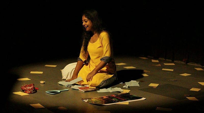 ‘বাতিল চিঠি’- চিত্রনাট্যের বর্ণময়তায় ফেলে আসা সময় উদযাপন