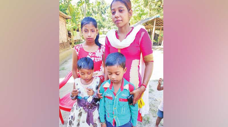দীপাবলির আলোর ঝলকানিতে আঁধার নামল চোখে, অসুস্থ ৪০