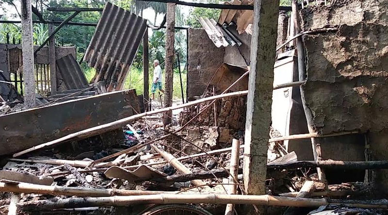 বেআইনি বাজি কারখানায় বিস্ফোরণ, ঝলসে মৃত্যু মালিকের