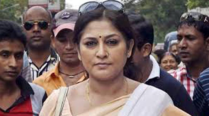 প্লাস্টিক বর্জনের আরজি, সংকল্প যাত্রায় জনতার দরবারে রূপা গঙ্গোপাধ্যায়
