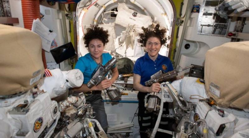 Women woo world and space after Nasa's first all-woman spacewalk