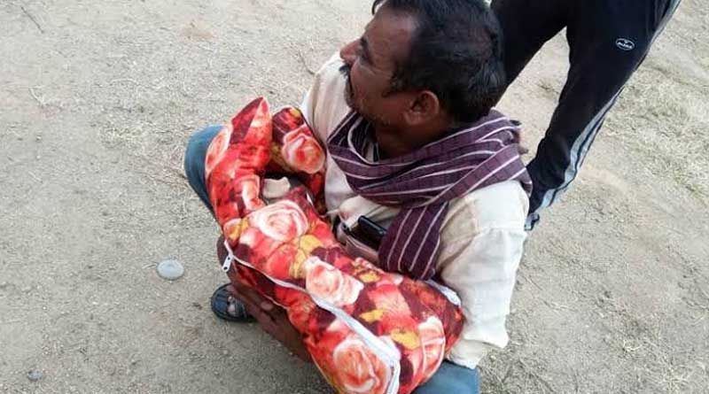 কন্যাসন্তানকে জ্যান্ত কবর দেওয়ার চেষ্টা দাদু-কাকুর, অটোচালকের তৎপরতায় রক্ষা