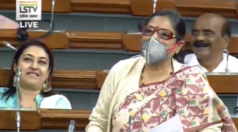 রাজনীতির উর্ধ্বে যেতে হবে, দূষণ নিয়ে সচেতন করতে মাস্ক পরে সংসদে কাকলি