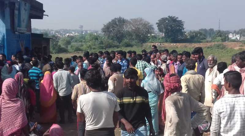 মদের দোকানের নিরাপত্তারক্ষীকে খুন, দেহ উদ্ধারে গিয়ে বাধার মুখে পুলিশ