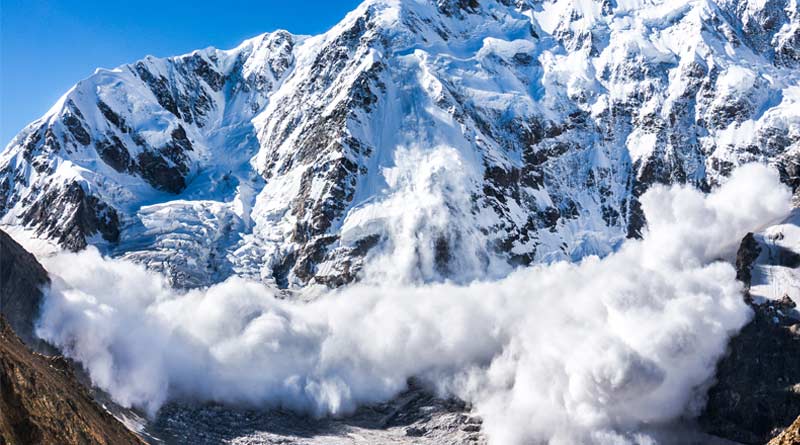 Three Army jawans went missing after being hit by an avalanche