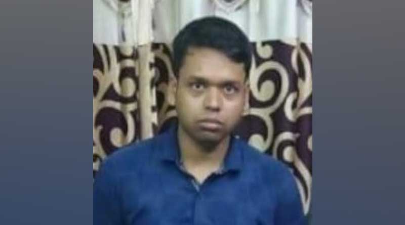 মহুয়া মৈত্রর সঙ্গে প্রচারে যাওয়ার অভিযোগ, সরানো হল থানারপাড়ার ওসিকে