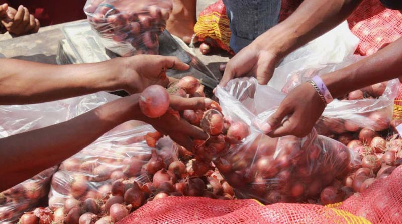 Centre selling onions at Rs 22 per kg, prices likely to dip
