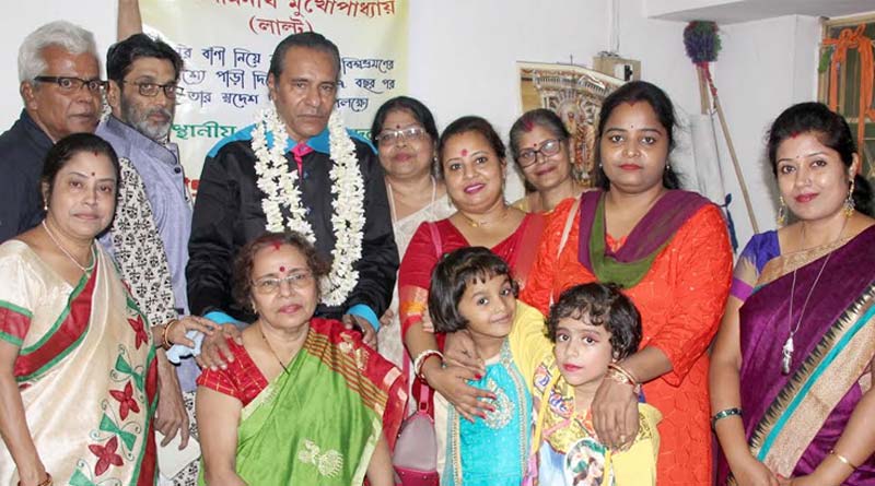খোঁজ দিল ফেসবুক, ৩৭ বছর পর বিশ্ব ঘুরে ঘরে ফিরলেন উত্তরপাড়ার ছেলে