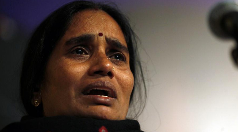 Happy my daughter is not alive to see her rapists: Nirbhaya's mother