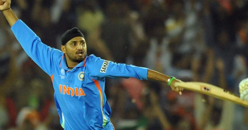 Harbhajan Singh has claimed that India will whitewash Australia 4-0 in the ongoing Border Gavaskar Trophy । Sangbad Pratidin