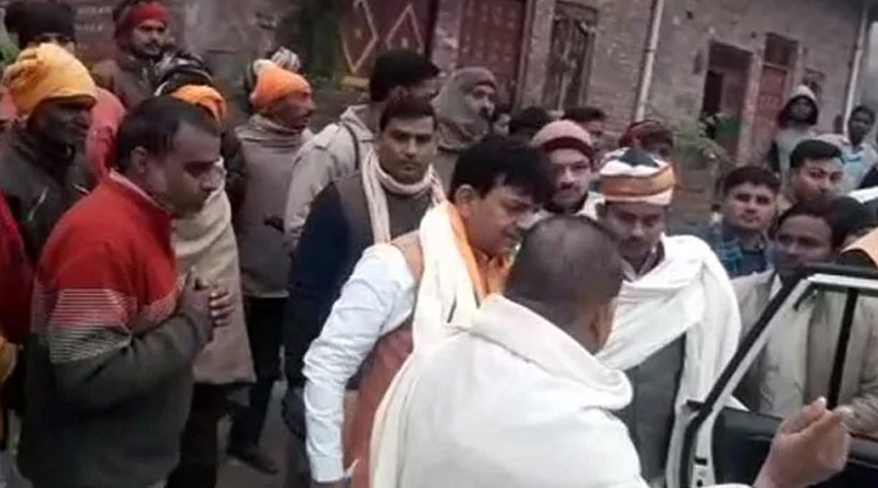 ধর্মবিদ্বেষে উসকানি! হিংসায় নিহত ২ মুসলিম যুবকের বাড়িতে গেলেন না উত্তরপ্রদেশের মন্ত্রী