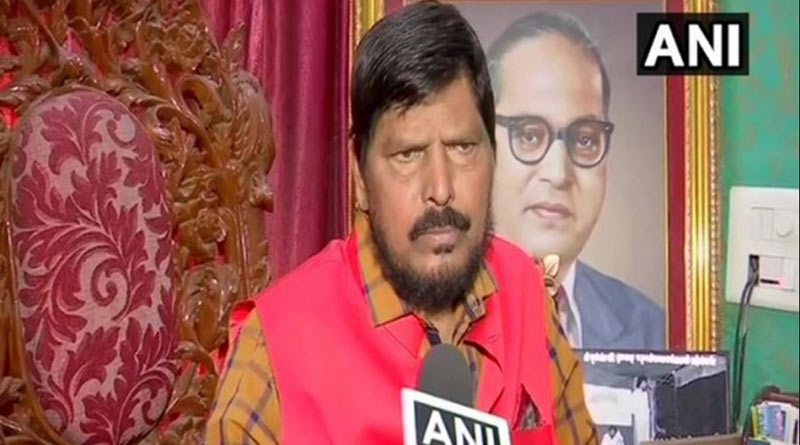 ‘সব ভারতীয়কে হিন্দু বলা ঠিক নয়’, ভাগবতকে পালটা কেন্দ্রীয় মন্ত্রীর!