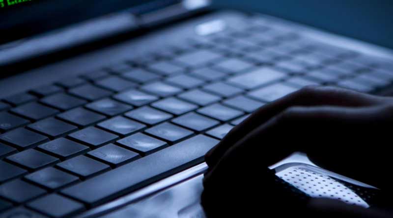 Account hacked through online,IT employee looses Rs 40000/
