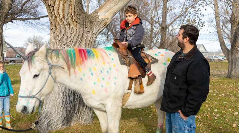 5 years old child's dream of riding 'Unicorn' comes true by his friend's mother
