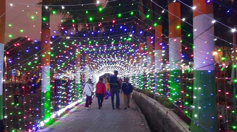 রাশিয়ান ব্যালে-টলি অভিনেত্রীর পারফরম্যান্সে বর্ষবরণে প্রস্তুত শিল্পশহর