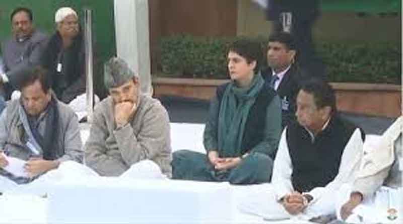 Rahul Gandhi appeals to youths to join him at Rajghat