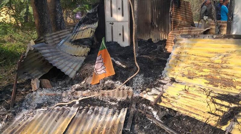 মাদ্রাসার নির্বাচন ঘিরে দ্বন্দ্ব, বিজেপির কার্যালয় পুড়িয়ে দেওয়ার অভিযোগে কাঠগড়ায় তৃণমূল